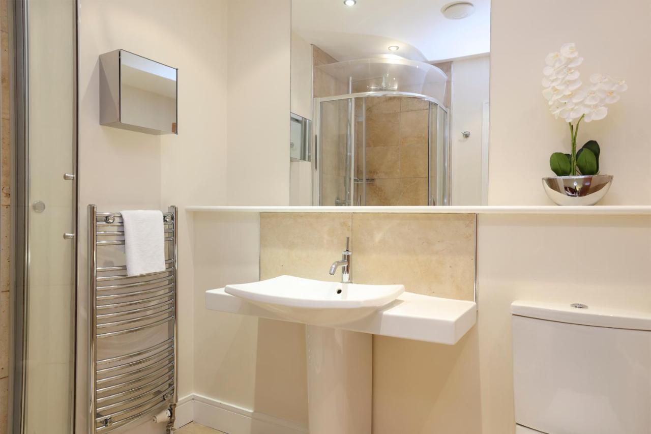 Joivy Spacious 2 Bed,2 Bath Flat, Free Parking And Rooftop Terrace EDI Exteriér fotografie