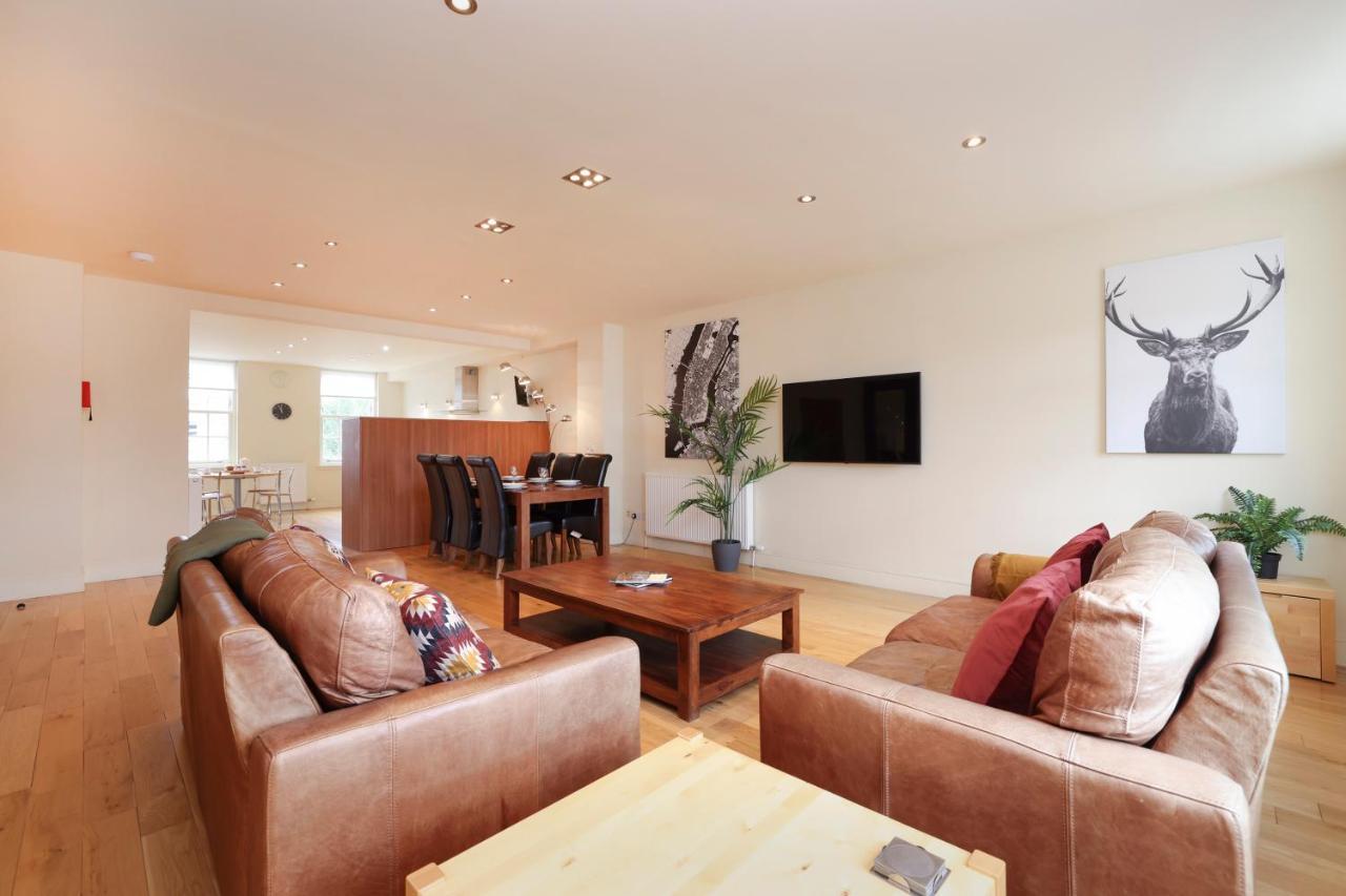 Joivy Spacious 2 Bed,2 Bath Flat, Free Parking And Rooftop Terrace EDI Exteriér fotografie