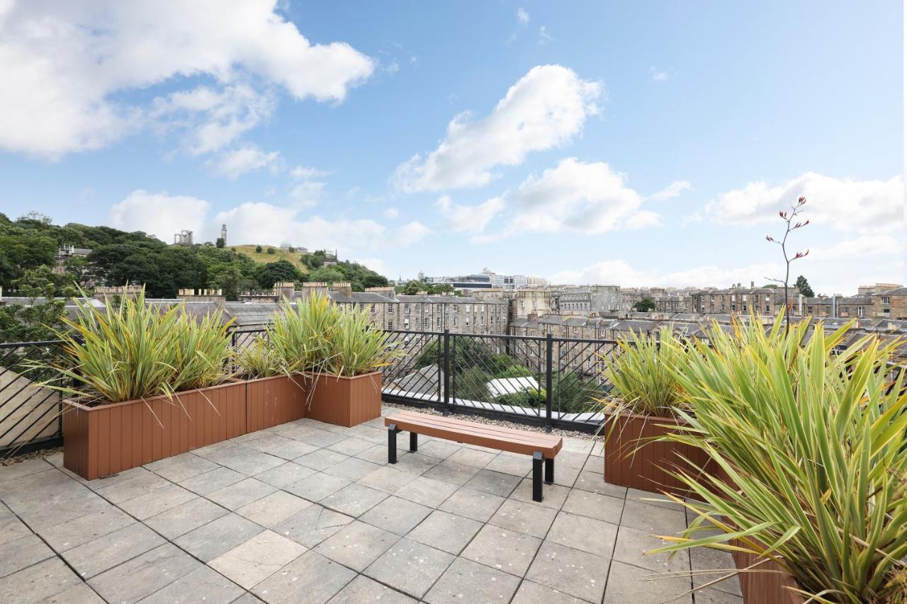 Joivy Spacious 2 Bed,2 Bath Flat, Free Parking And Rooftop Terrace EDI Exteriér fotografie