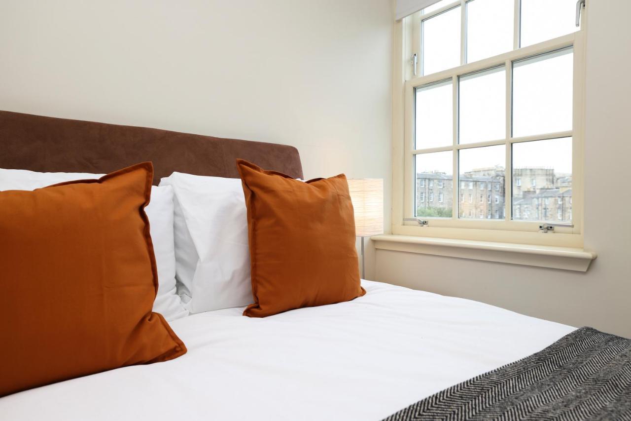 Joivy Spacious 2 Bed,2 Bath Flat, Free Parking And Rooftop Terrace EDI Exteriér fotografie
